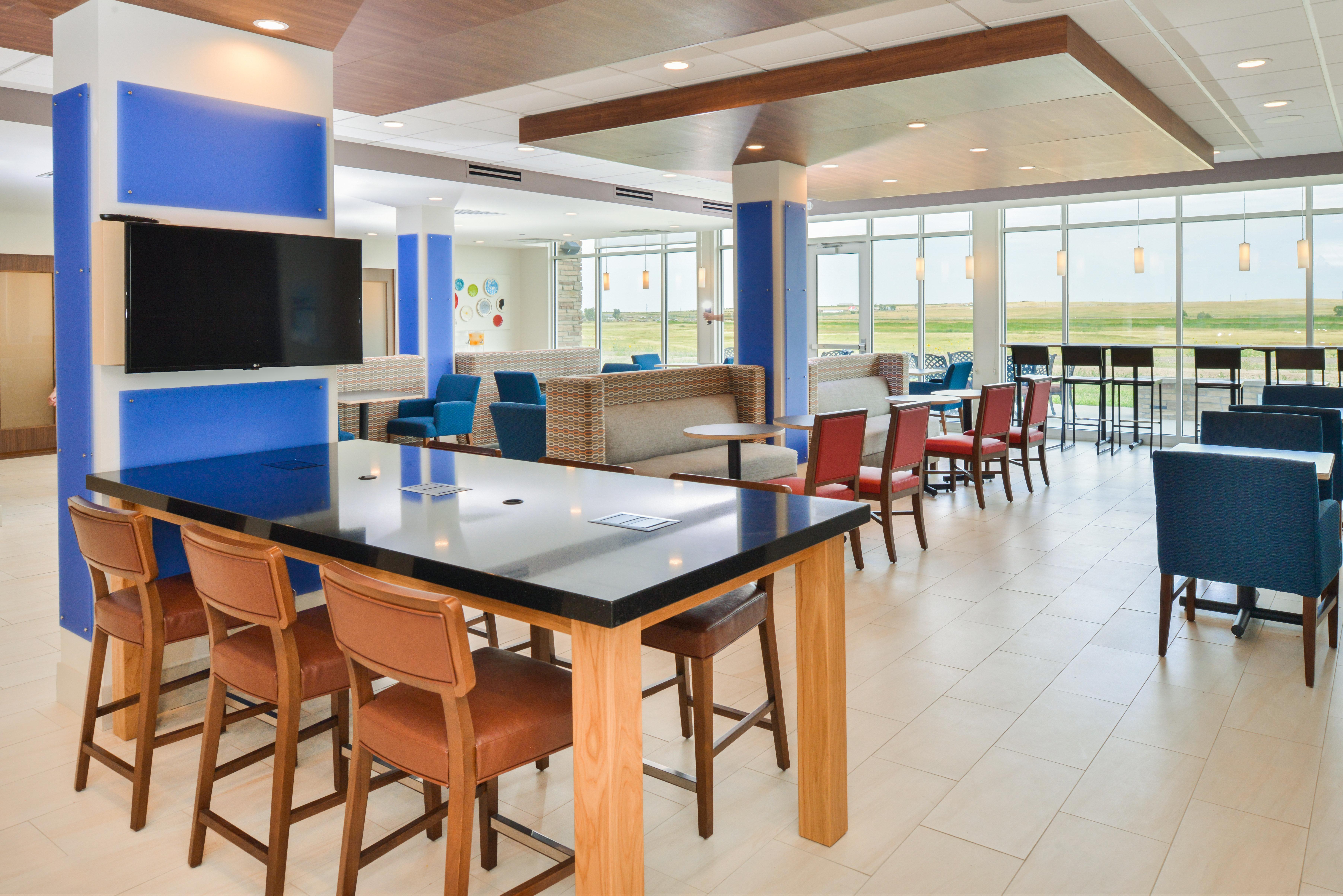 Holiday Inn Express & Suites - Chadron By Ihg Esterno foto