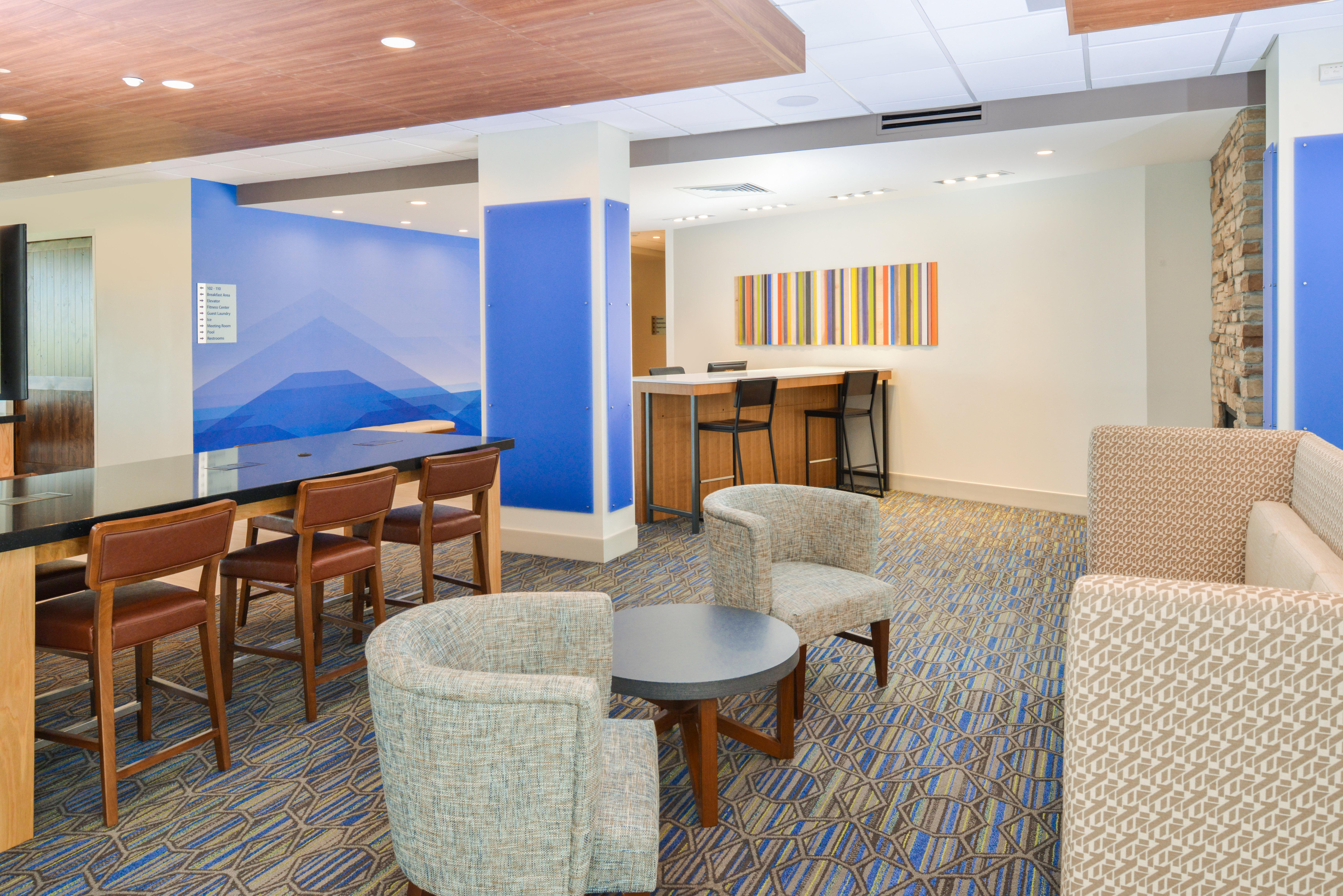 Holiday Inn Express & Suites - Chadron By Ihg Esterno foto