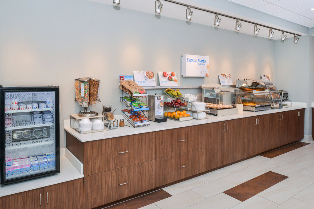 Holiday Inn Express & Suites - Chadron By Ihg Esterno foto